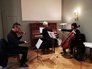 Trio playing